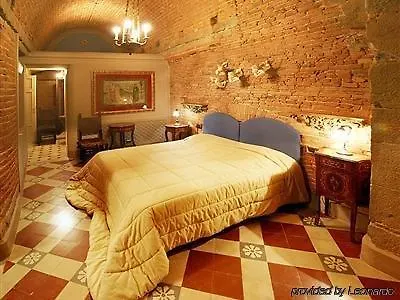 L'antica Bifore 2* Lucques