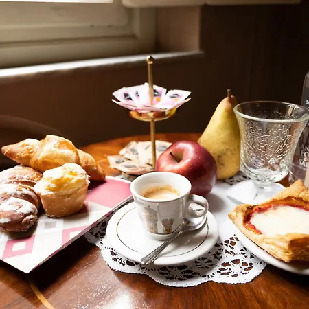 Bed & Breakfast L'antica Bifore 4*